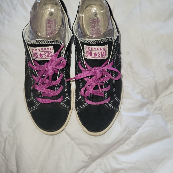 Converse Shoes - Converse One Star Black Sneakers with Pink Laces